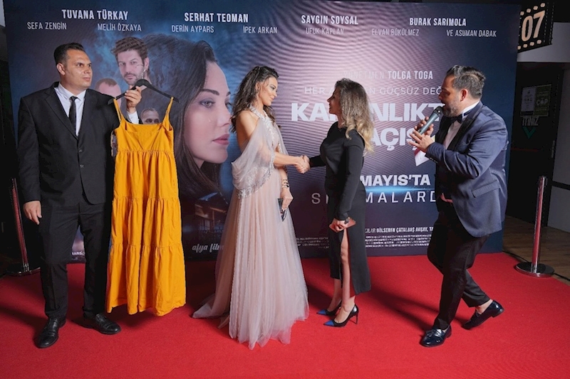 ‘Karanlıktan Kaçış’ Filminde Sürpriz Gelişme!
