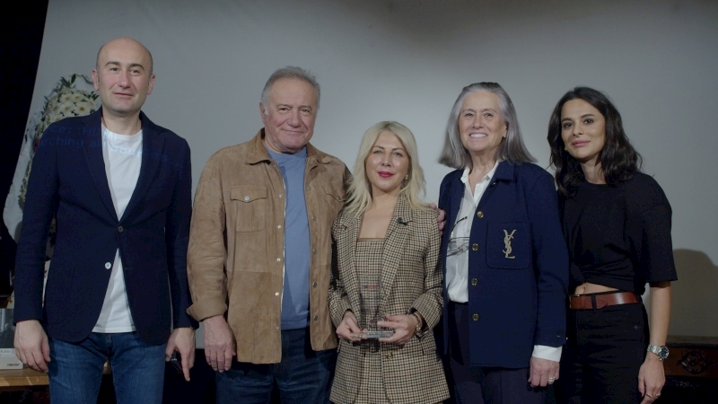 Bahçeşehir Kolejleri Genel Müdürü Dr. Özlem Koç, 2.Don Kişot İyi Ödülleri’nde “İnternette Dijital Yanılgı” Kitabını Tanıttı