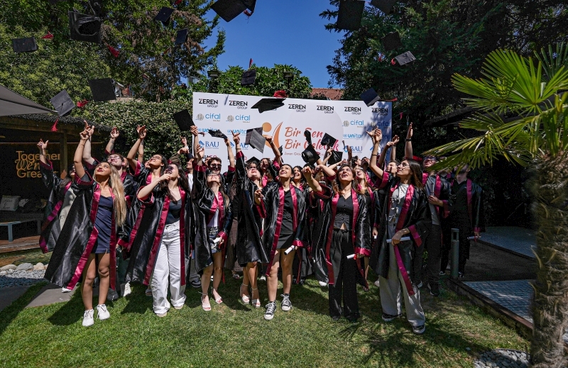 Bir Sen Bir Gelecek Programı Yeni Mezunlarını Verdi