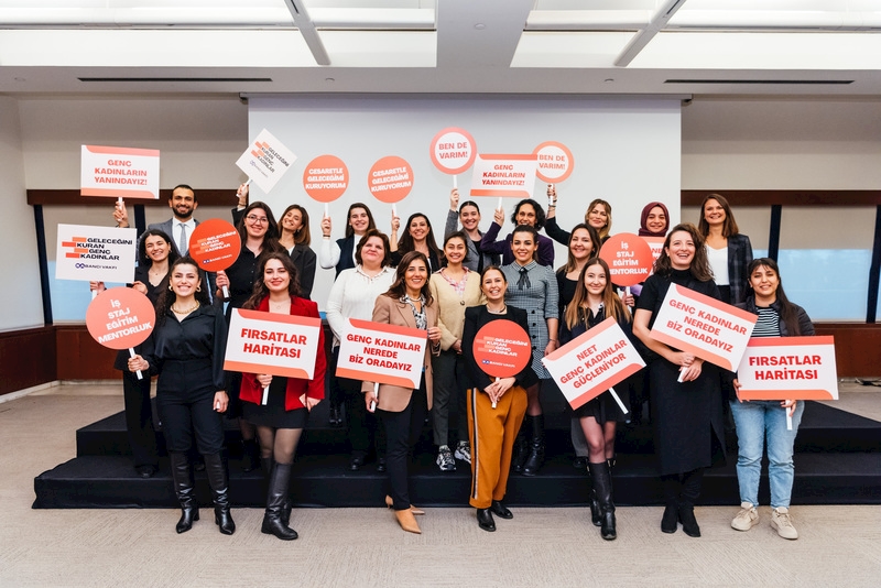 Geleceğini Kuran Genç Kadınlar Projesi, Adecco Türkiye İş Birliğiyle Kariyer Desteği Başlatıyor