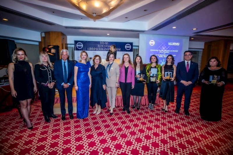 İZİKAD 6. İş Dünyası Girişimcilik Ödülleri İzmir’de Sahiplerini Buldu