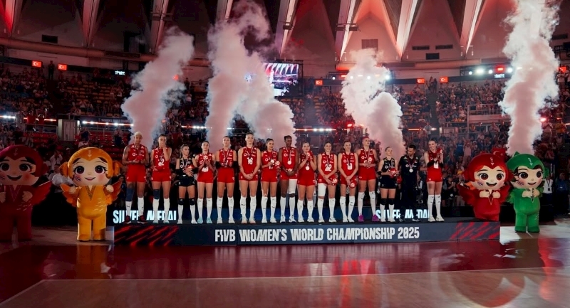 Tarihi Zafer: Filenin Sultanları Dünya Voleybol Şampiyonası’nda İkinci Oldu