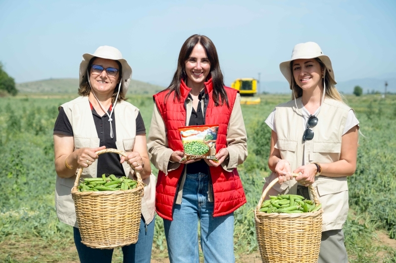“Tarımın Kadın Yıldızları Projesi”yle Sezonun İlk Hasatı Gerçekleşti