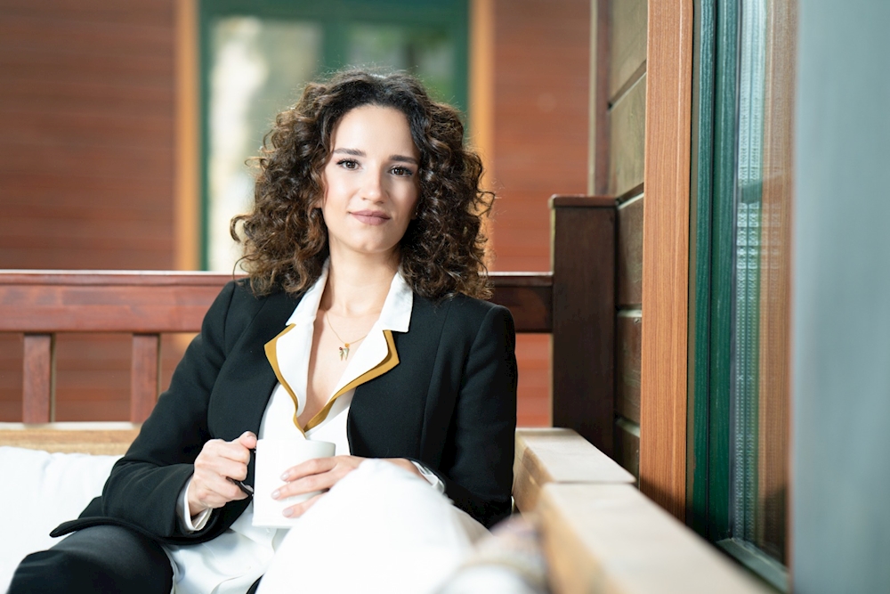 HAYAL EDİP GİDECEĞİ YÖNE ADIM ATARAK BAŞARIYI YAKALADI: DİLARA ARSLAN ÜNLÜ