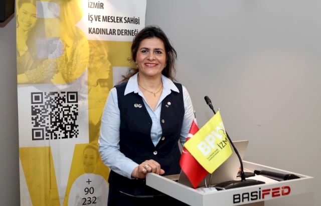 Bpw İzmirde Hayriye Şendinç Oy..