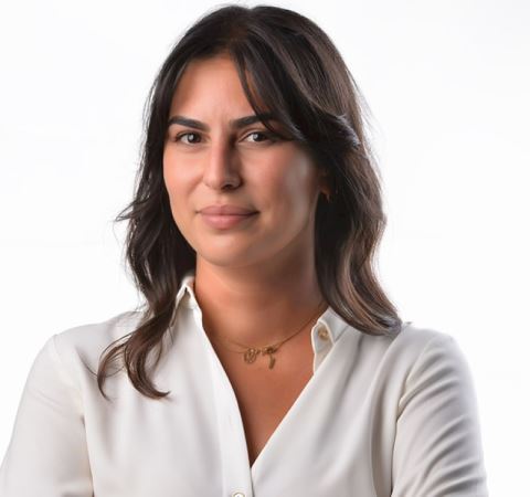 Özge Balaban, Emlakjet Ve Ende..