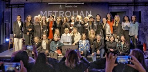 Sisters Music Chain, Ses Veren..