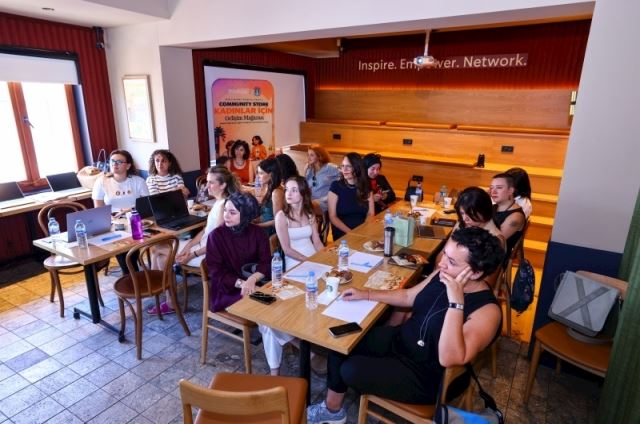Starbucks, Kadınlar İçin Geliş..