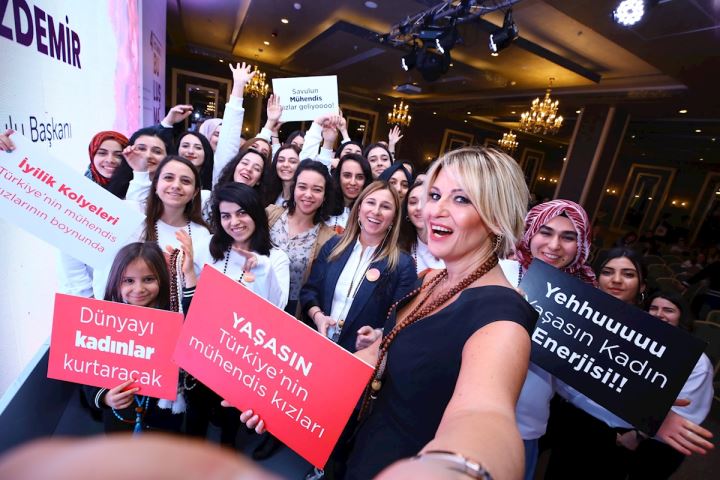 LİMAK VAKFI, “TÜRKİYE’NİN MÜHENDİS KIZLARI” İLE “GELECEĞE SOSYAL YATIRIM” YAPIYOR